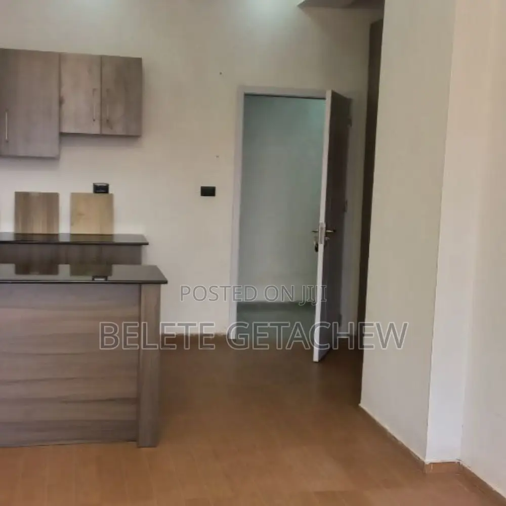 3bdrm Apartment in Ayat Square, Yeka for sale