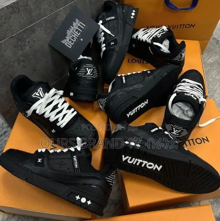 High Master Quality Louis Vuitton Trainer's Low Cut Shoes