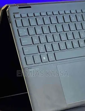 New Laptop HP Spectre X360 13 16GB Intel Core I7 SSD 512GB