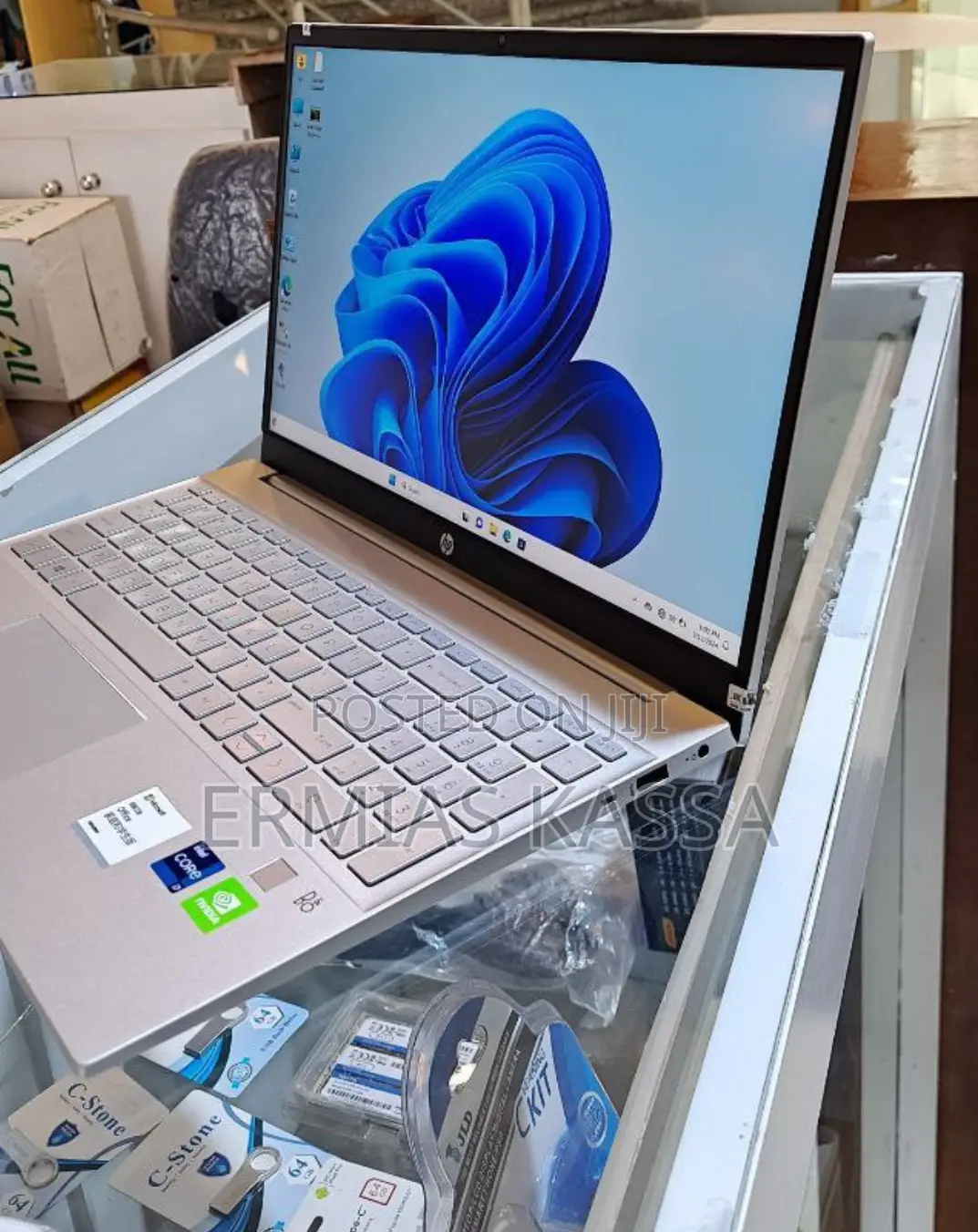 New Laptop HP Pavilion 15 16GB Intel Core I7 SSD 512GB