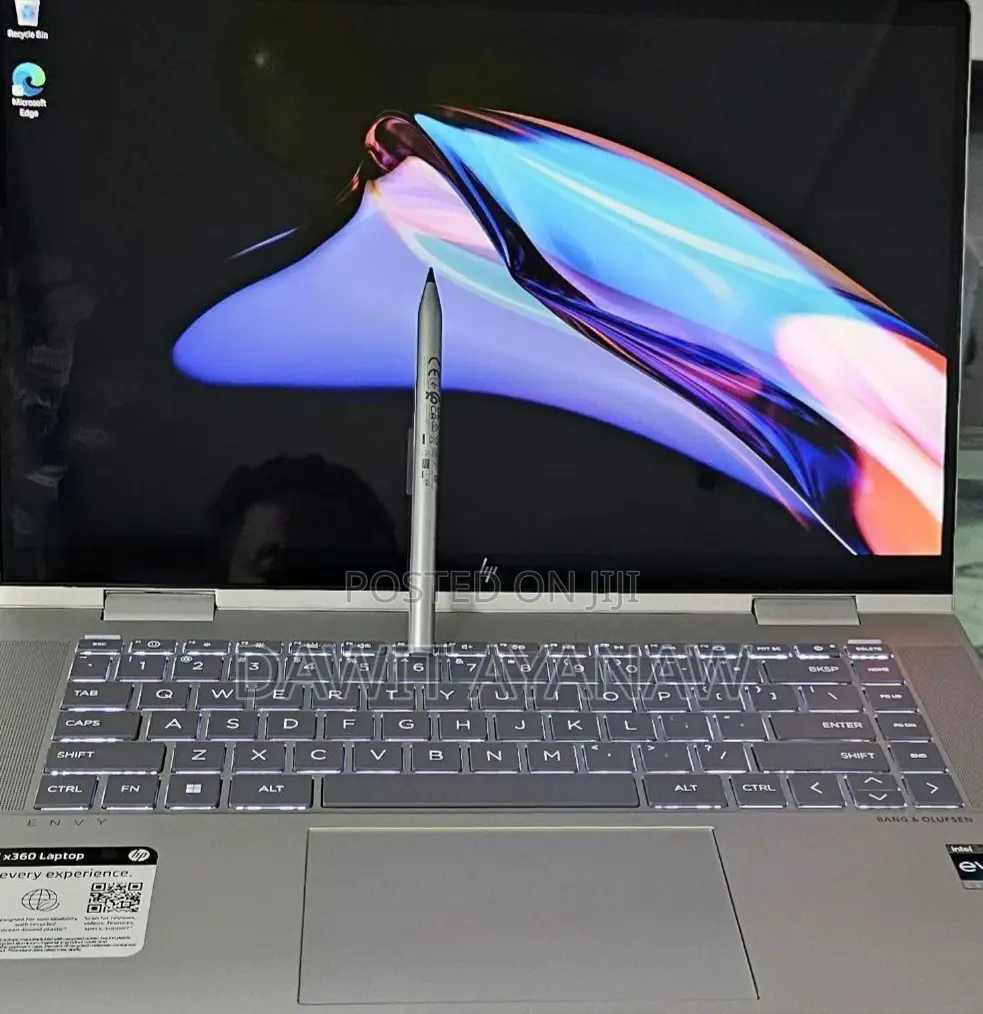 New Laptop HP Envy X360 16GB Intel Core I7 SSD 1T
