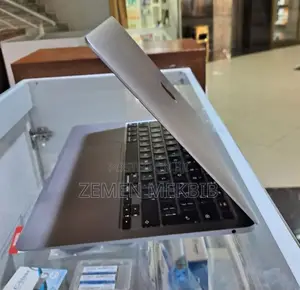 New Laptop Apple MacBook Air 2020 M1 8GB SSD 256GB