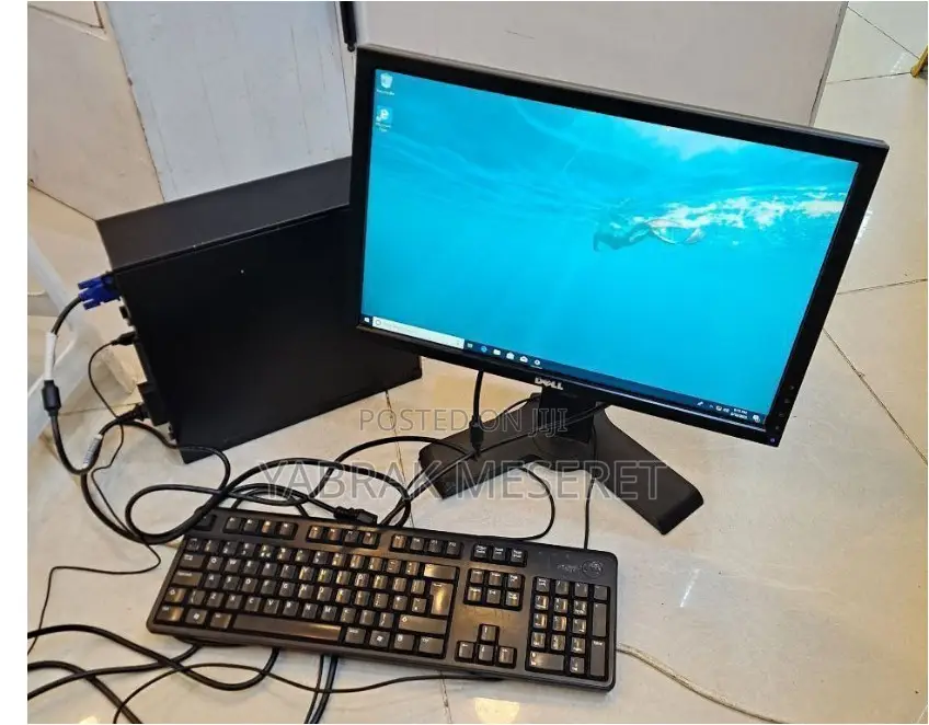 New Desktop Computer Dell OptiPlex 3050 4GB Intel Core i3 HDD 500GB