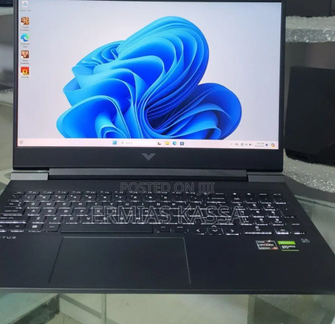 New Laptop HP Victus 16 8GB AMD Ryzen 5 SSD 512GB