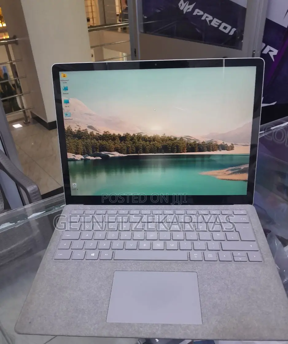 New Laptop Microsoft Surface 16GB Intel Core I7 SSD 512GB