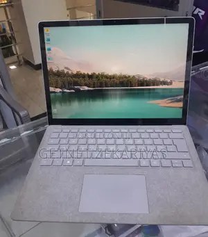 New Laptop Microsoft Surface 16GB Intel Core I7 SSD 512GB