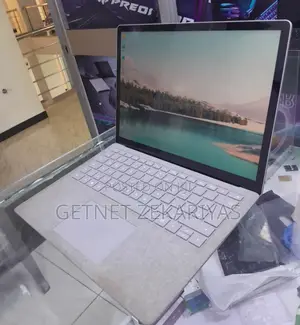New Laptop Microsoft Surface 16GB Intel Core I7 SSD 512GB