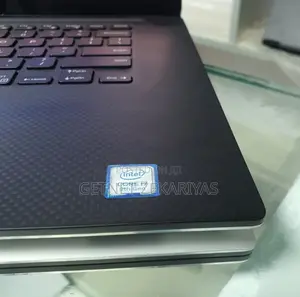 Photo - New Laptop Dell XPS 15 32GB Intel Core I7 SSD 512GB