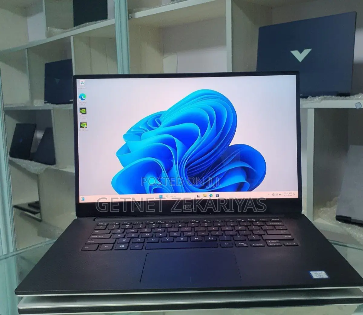 New Laptop Dell XPS 15 32GB Intel Core I7 SSD 512GB