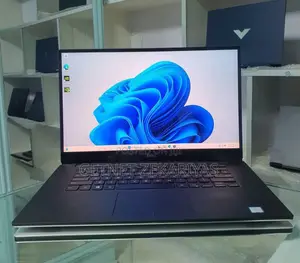 New Laptop Dell XPS 15 32GB Intel Core I7 SSD 512GB