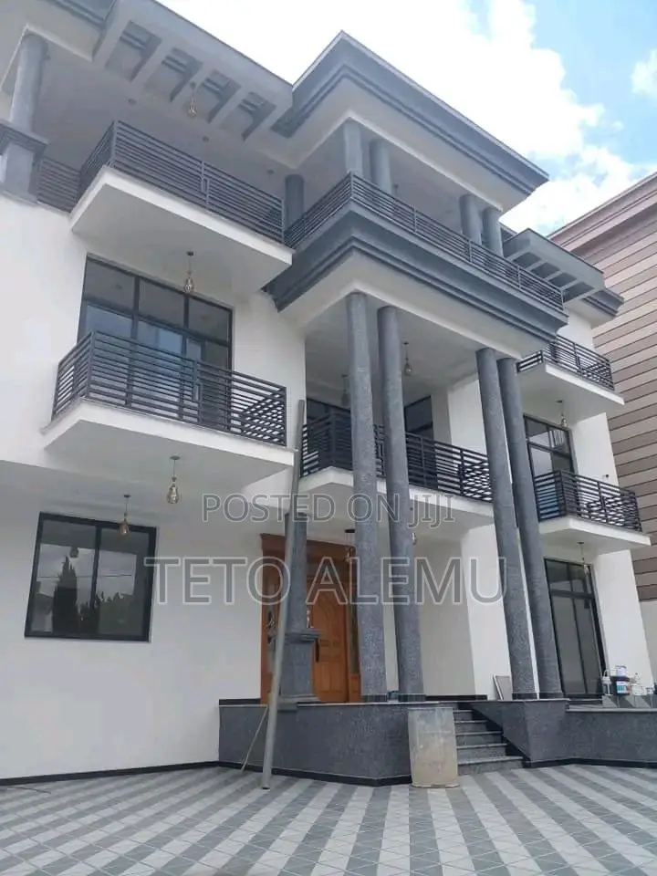 11bdrm House in የሚሸጥ ቤት አያት ኮምፓውድ, Bole for sale