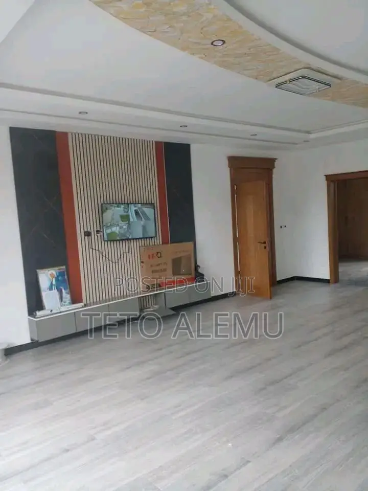 11bdrm House in የሚሸጥ ቤት አያት ኮምፓውድ, Bole for sale