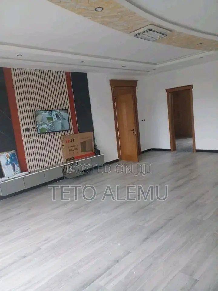 11bdrm House in የሚሸጥ ቤት አያት ኮምፓውድ, Bole for sale