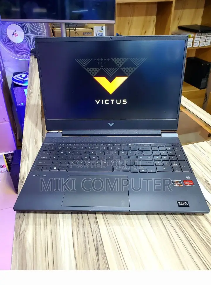 New Laptop HP Victus 15 16GB AMD Ryzen 5 SSD 512GB