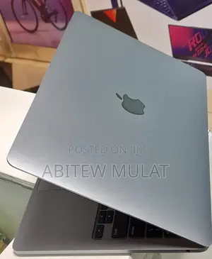 New Laptop Apple MacBook Pro M1 8GB Apple M1 SSD 256GB