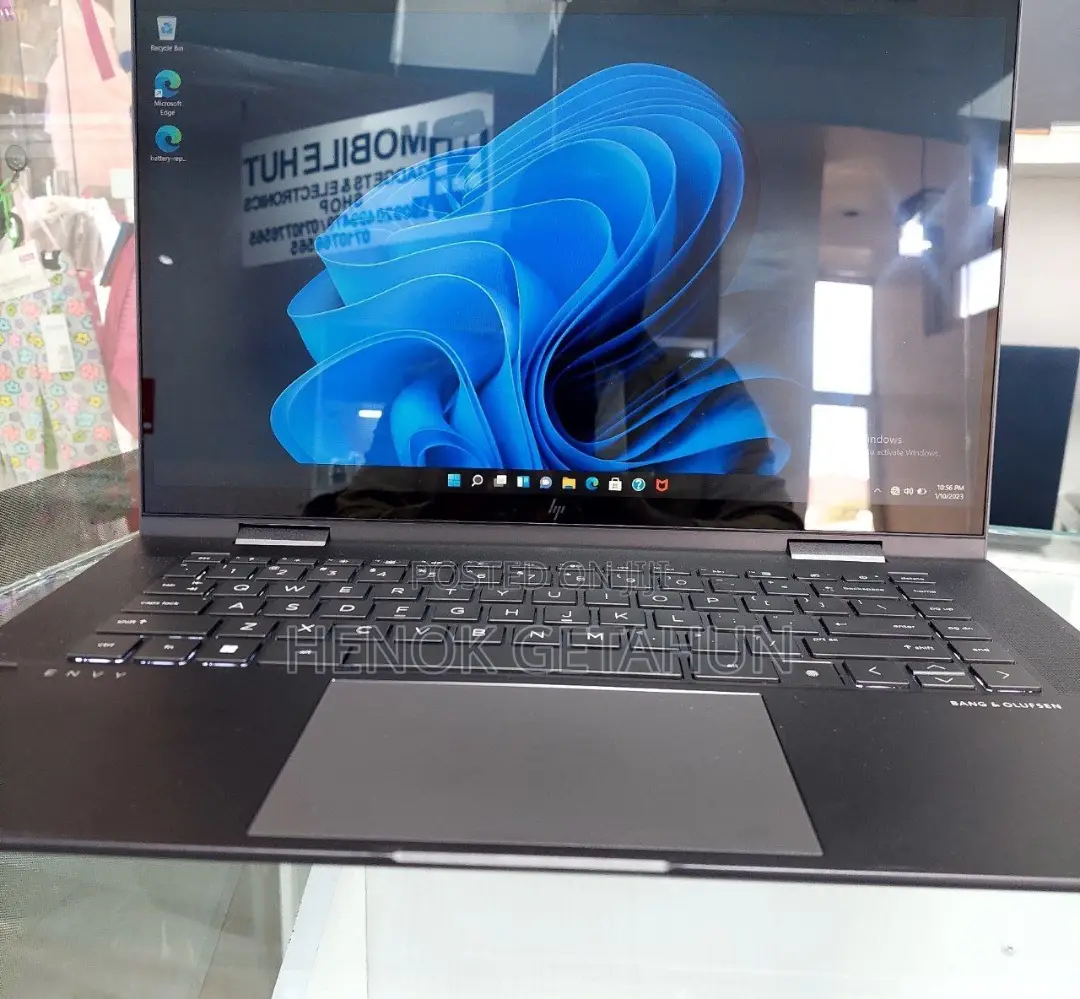 New Laptop HP Envy X360 16GB AMD Ryzen 7 SSD 512GB