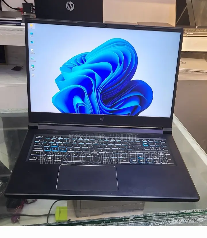 New Laptop Acer Predator Helios 300 16GB Intel Core I9 SSD 1T