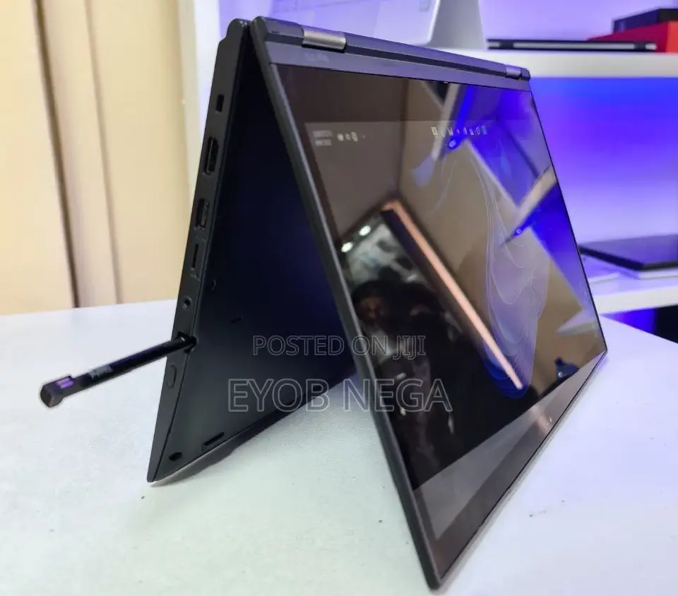 New Laptop Lenovo ThinkPad Yoga 370 8GB Intel Core I7 SSD 512GB