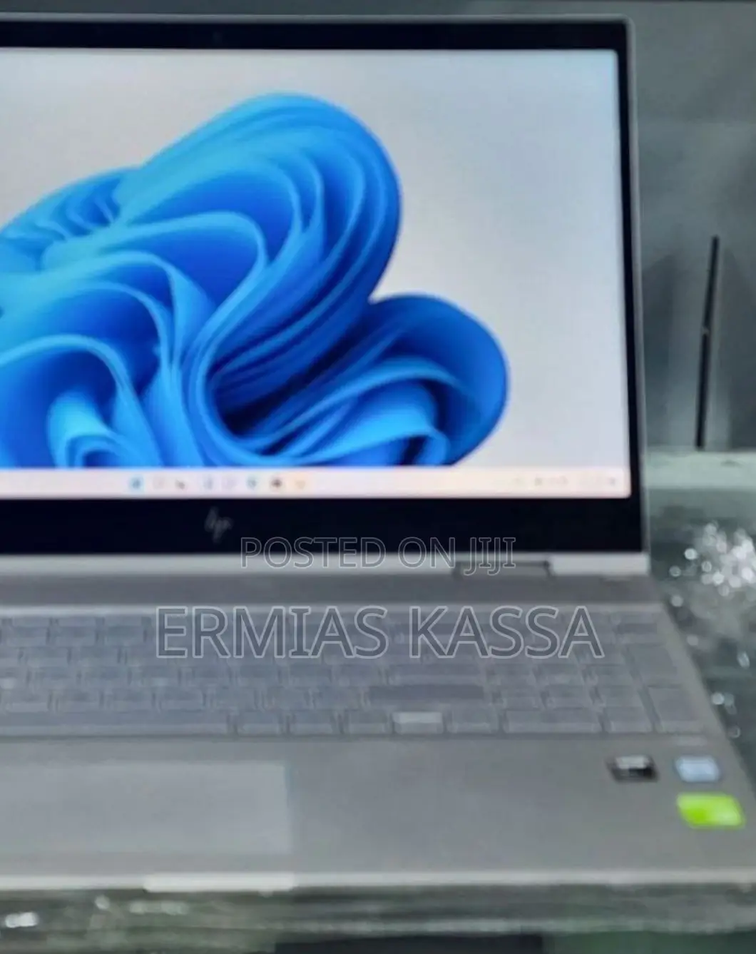 New Laptop HP Envy X360 8GB Intel Core I7 SSD 512GB