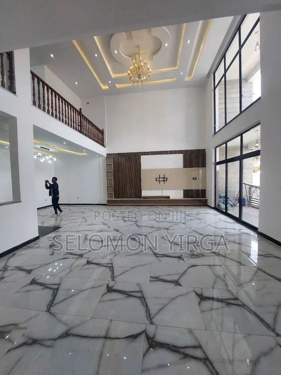 11bdrm House in አድስ አበባ, Bole for sale