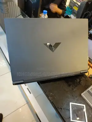 New Laptop HP Victus 15 8GB AMD Ryzen 5 SSD 1T