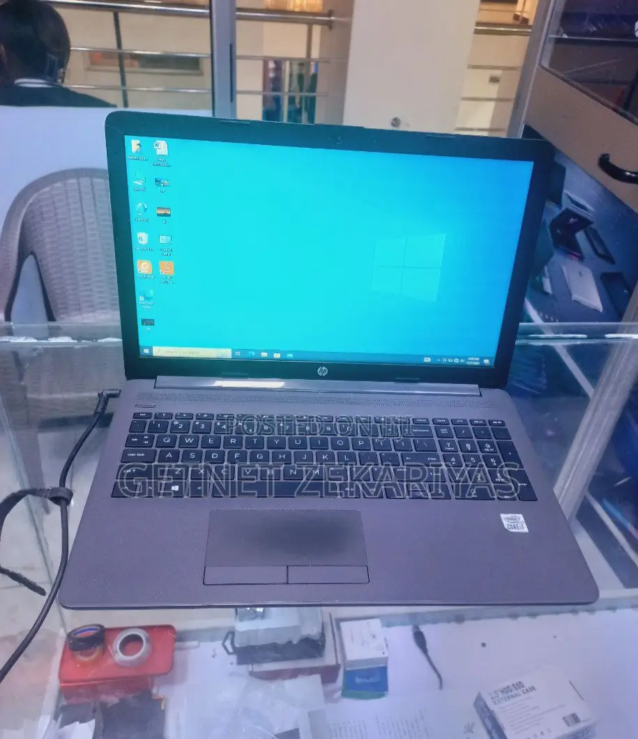 New Laptop HP Stream Notebook 8GB Intel Core I7 HDD 1T