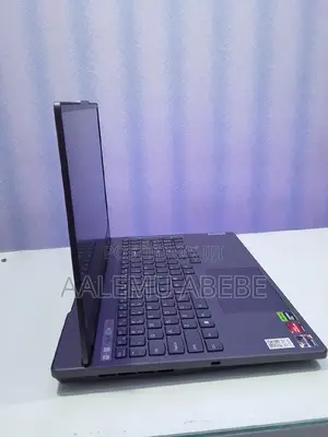 New Laptop Lenovo Legion 7 16GB AMD Ryzen 7 SSD 512GB