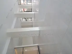 Urgent for Rent Office 185sqm Around Babes