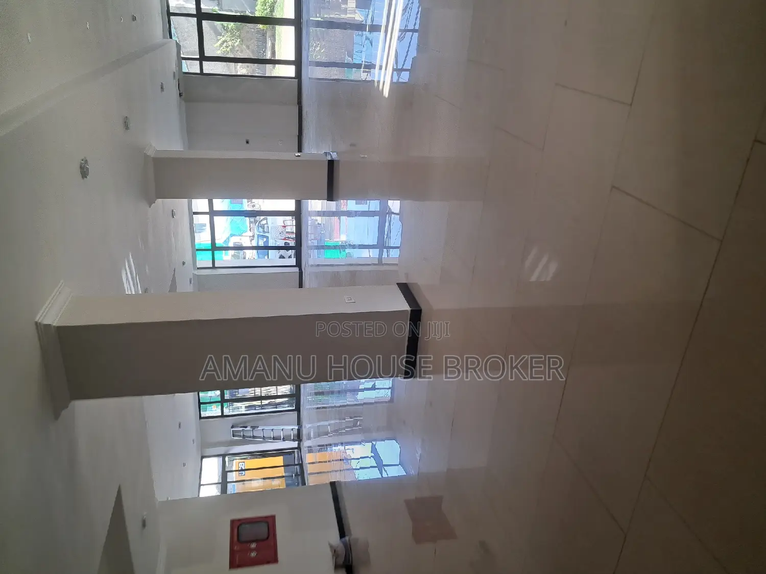 Urgent for Rent Office 185sqm Around Babes