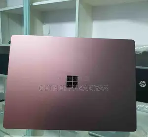 New Laptop Microsoft Surface 8GB Intel Core I5 SSD 256GB