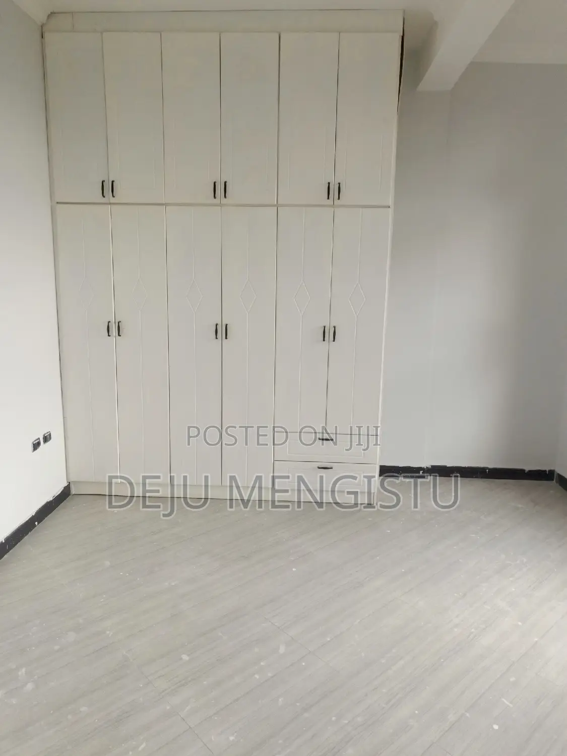 12bdrm House in ሰባ ሁለት(72), Bole for rent