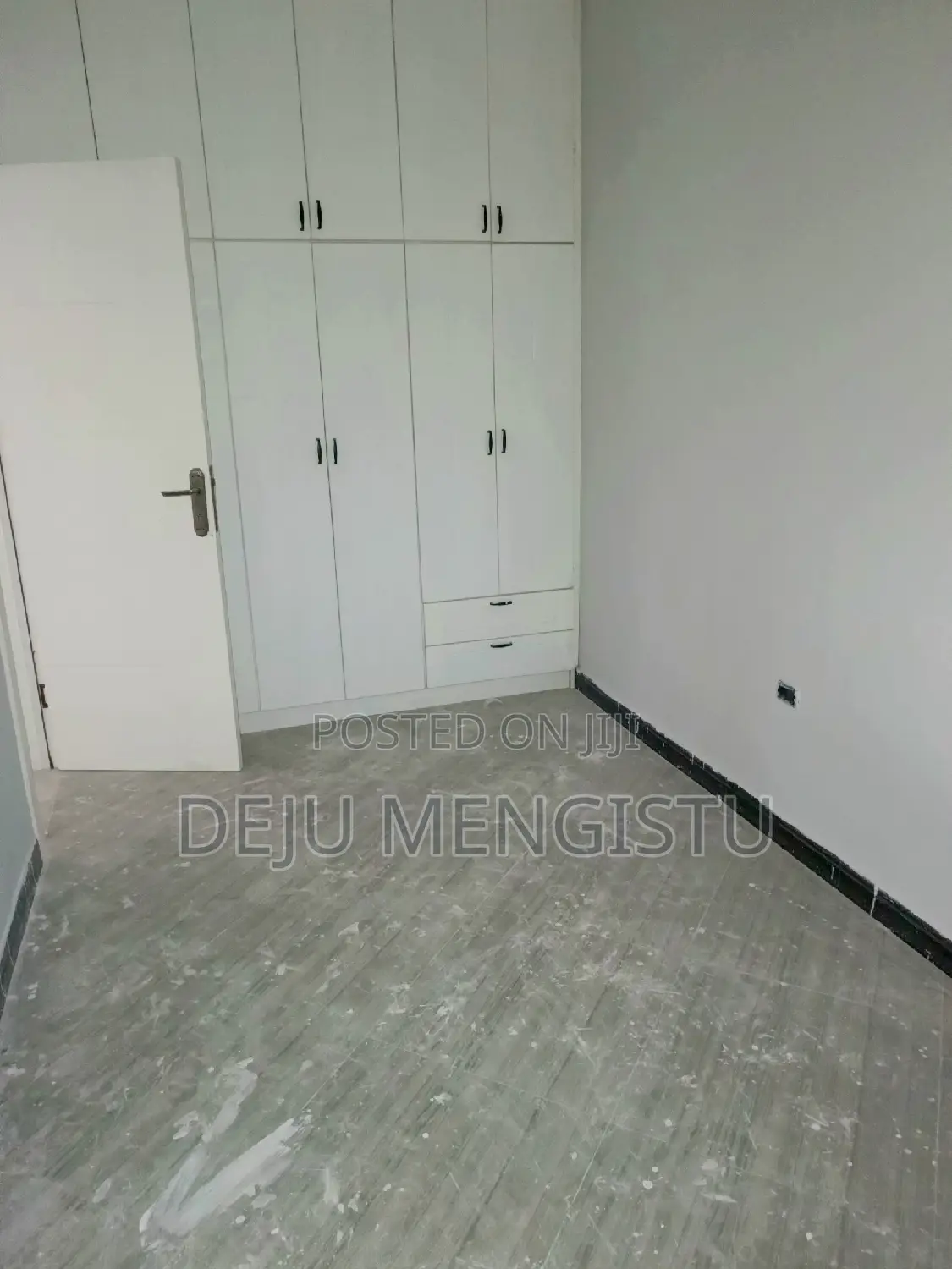 12bdrm House in ሰባ ሁለት(72), Bole for rent