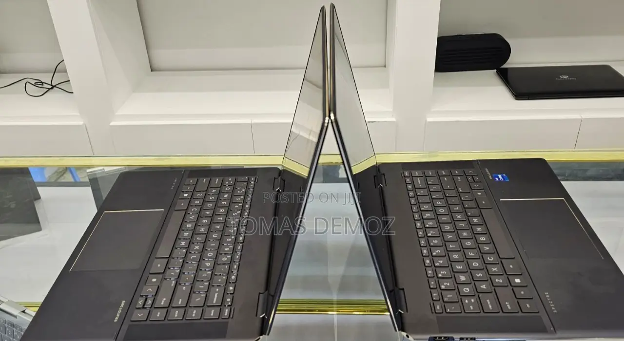 New Laptop HP Spectre X360 16GB Intel Core I7 SSD 512GB