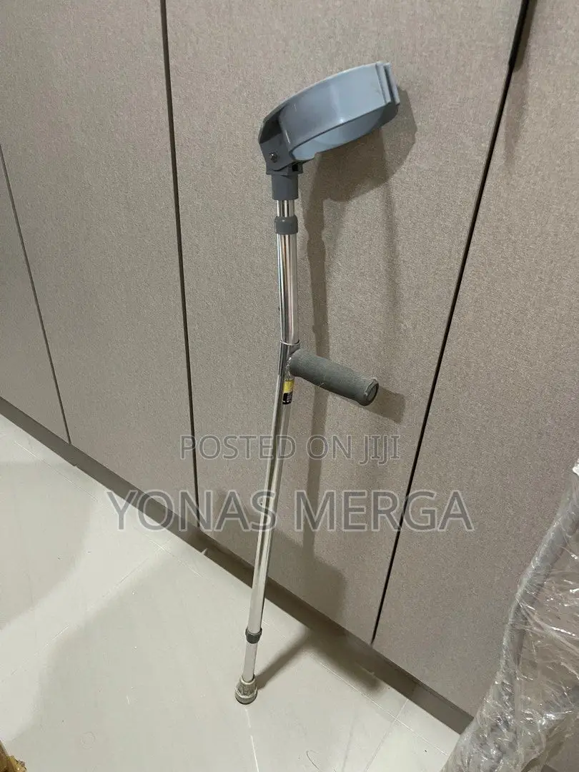 Ergonomic Crutches: Compression-Resistant and Wear-Resistant