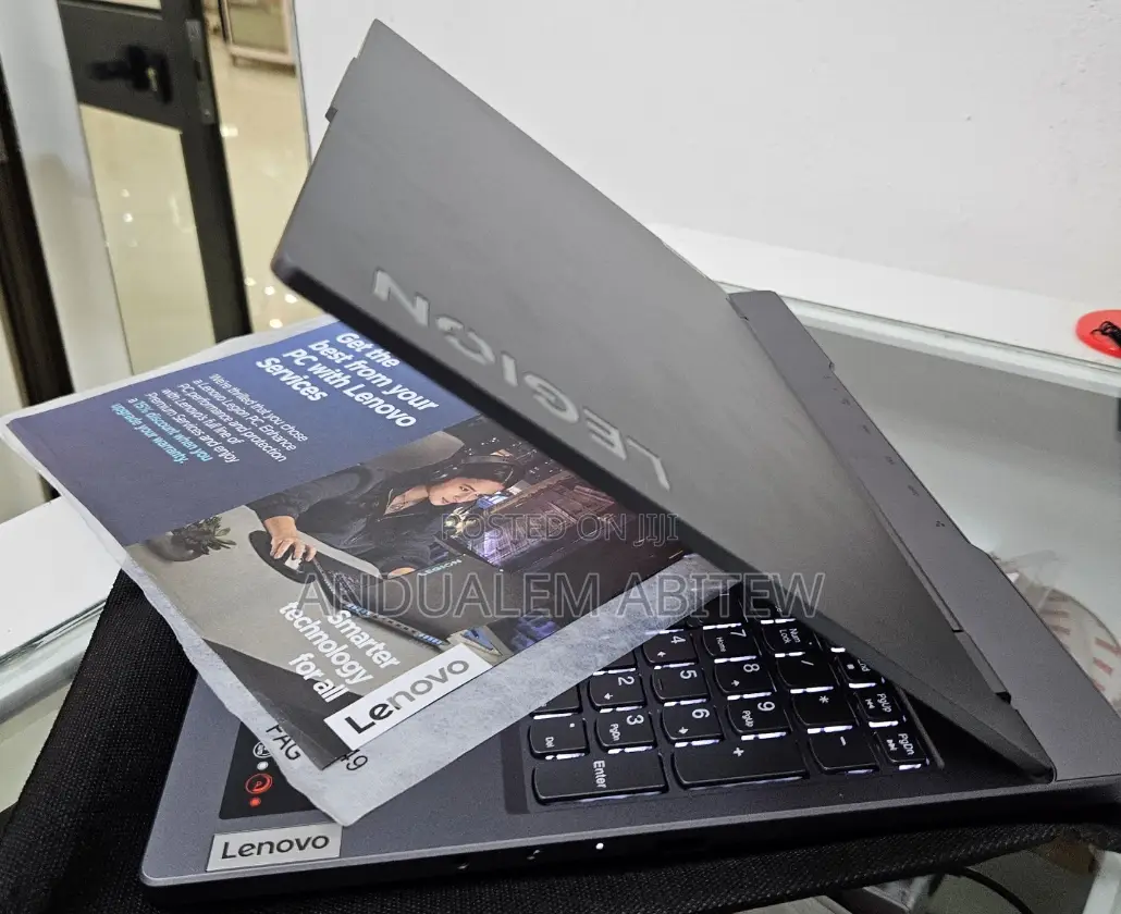 New Laptop Lenovo Legion 5 16GB AMD Ryzen 7 SSD 512GB