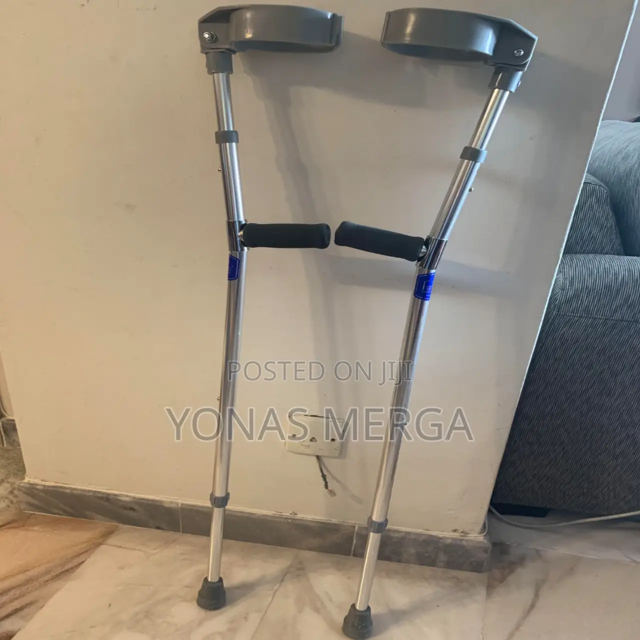 Crutches Regulation Aluminum Alloy Light Walker Elderly Cane