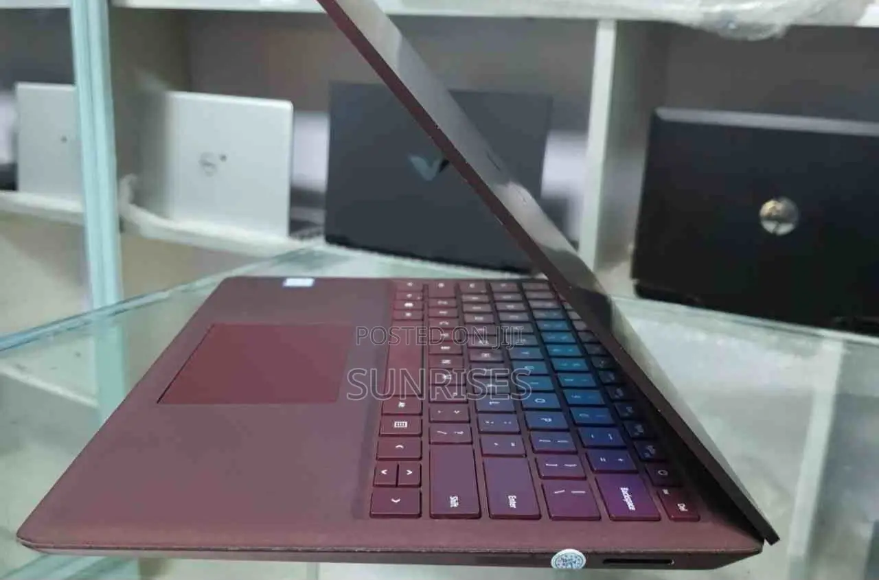 New Laptop Microsoft Surface Laptop 5 8GB Intel Core I5 SSD 256GB