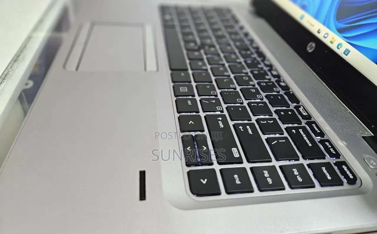 New Laptop HP EliteBook 840 8GB Intel Core I7 SSD 256GB