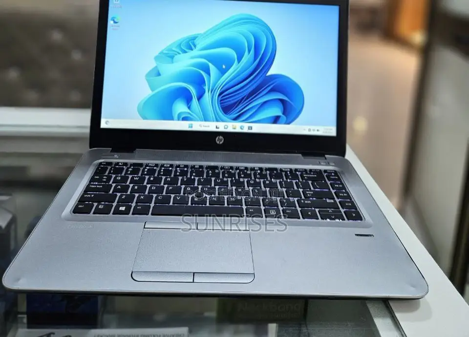 New Laptop HP EliteBook 840 8GB Intel Core I7 SSD 256GB