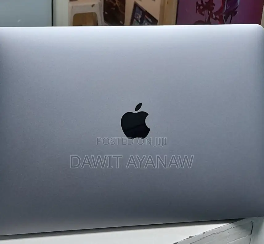 New Laptop Apple MacBook Pro 2021 M1 8GB Apple M1 SSD 256GB