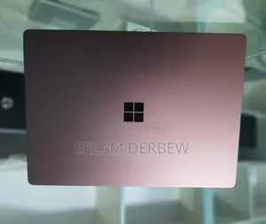 New Laptop Microsoft Surface 8GB Intel Core I5 SSD 256GB