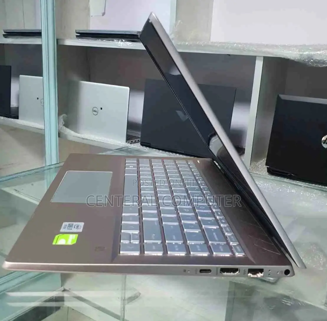New Laptop HP Pavilion 15-Eh0050wm 16GB Intel Core I7 SSD 512GB