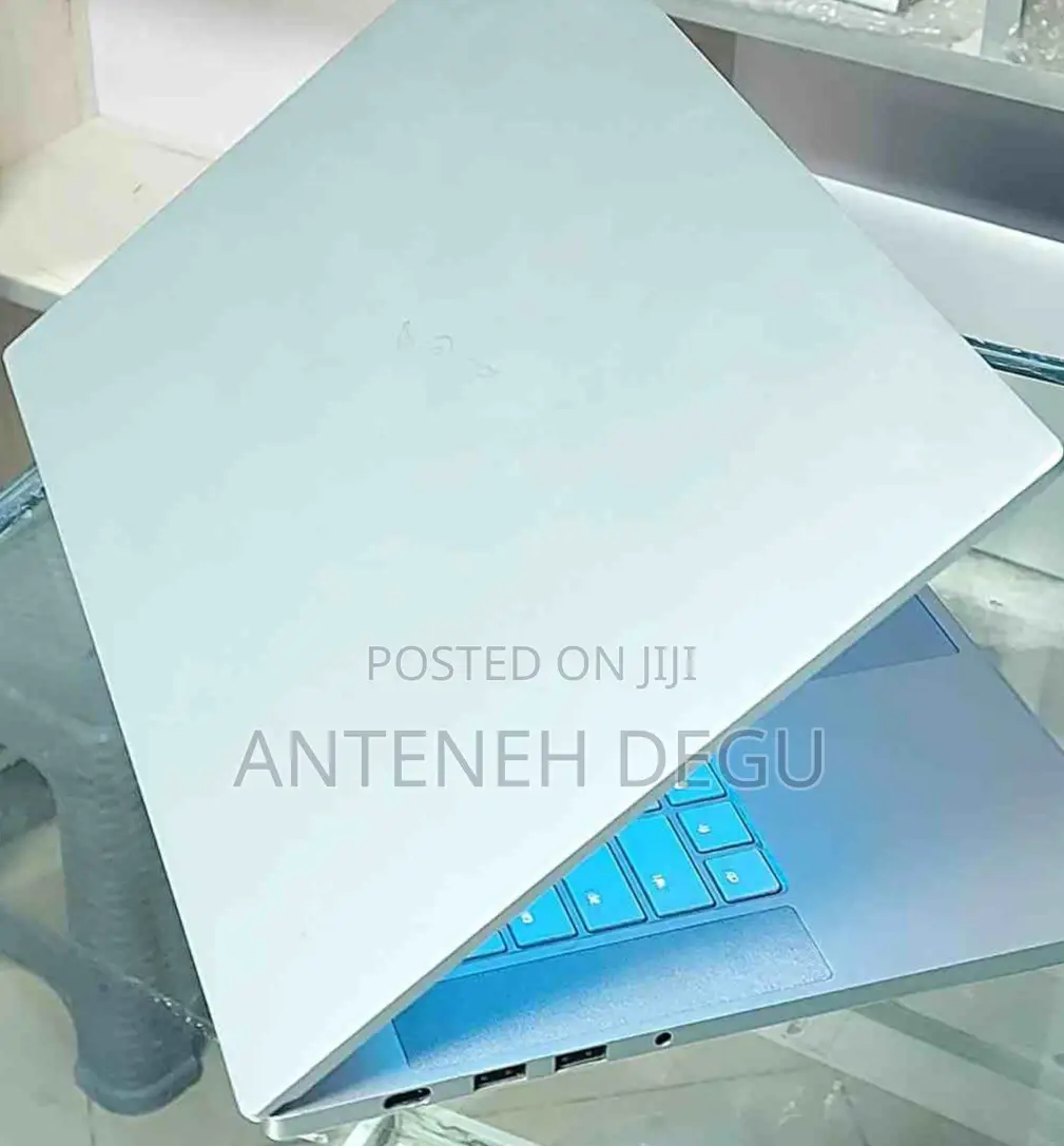 New Laptop Razer Blade 16GB Intel Core I7 SSD 512GB