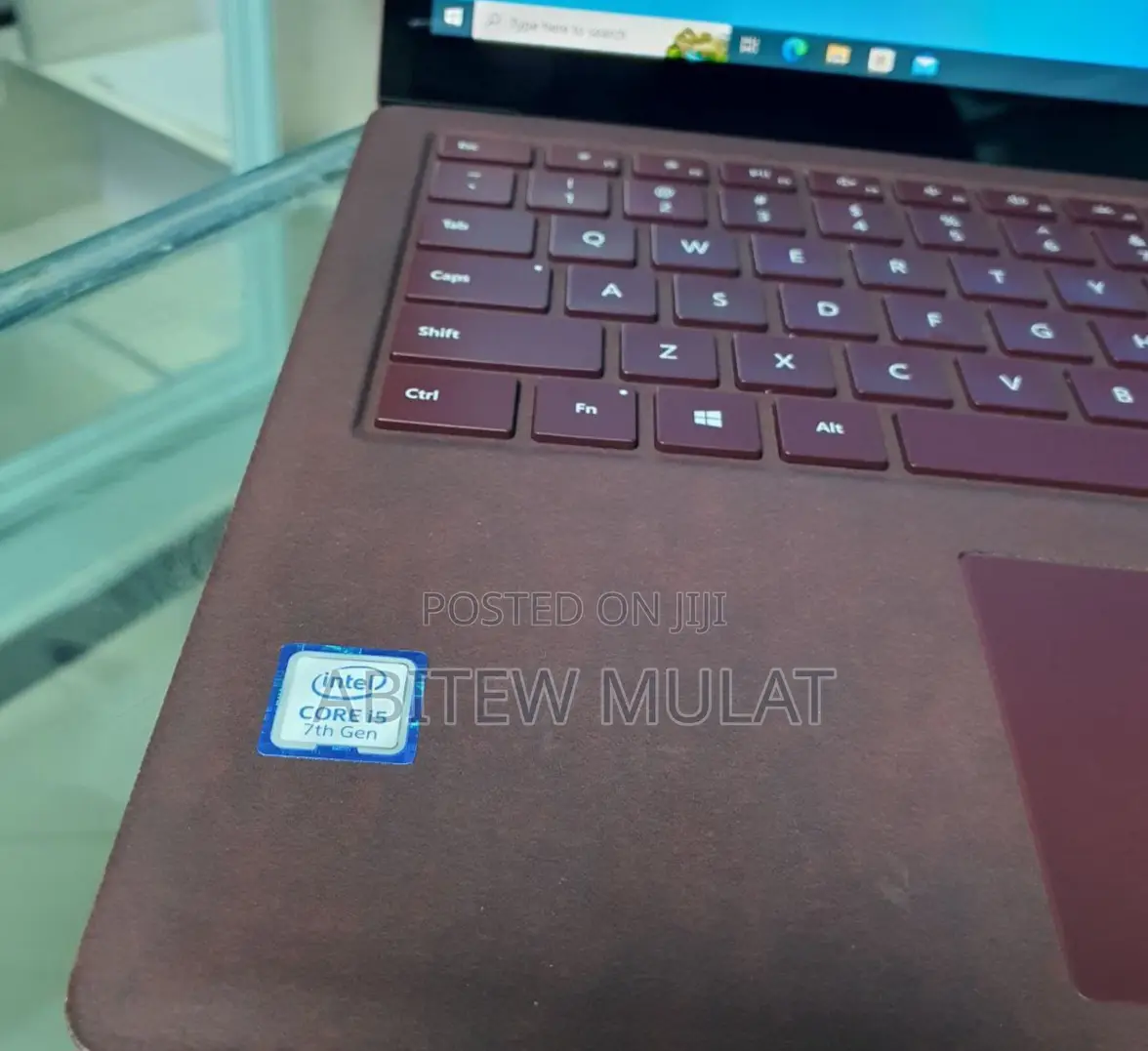 New Laptop Microsoft Surface Pro 8GB Intel Core I5 SSD 256GB