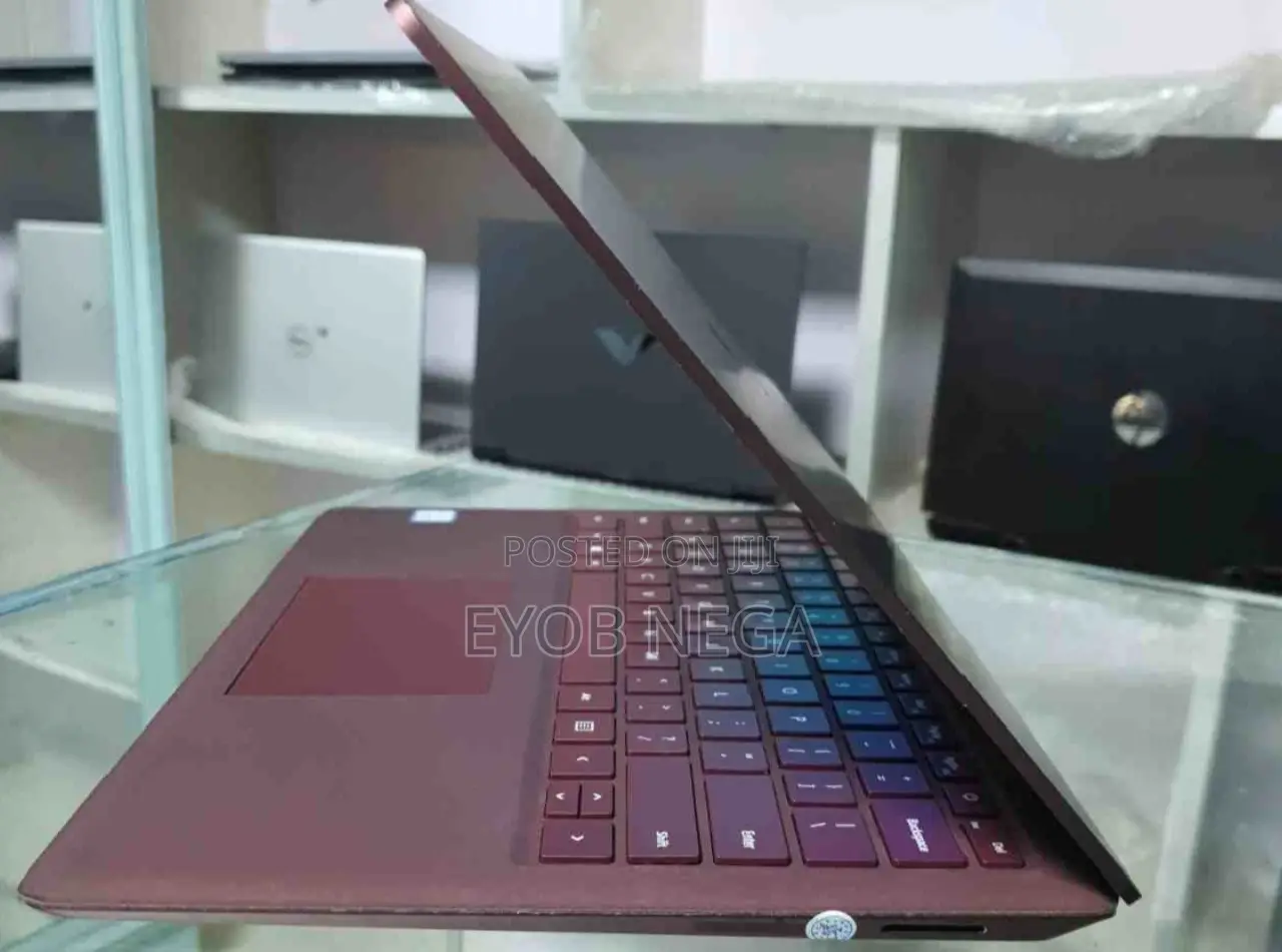 New Laptop Microsoft Surface Pro 8GB Intel Core I5 SSD 256GB