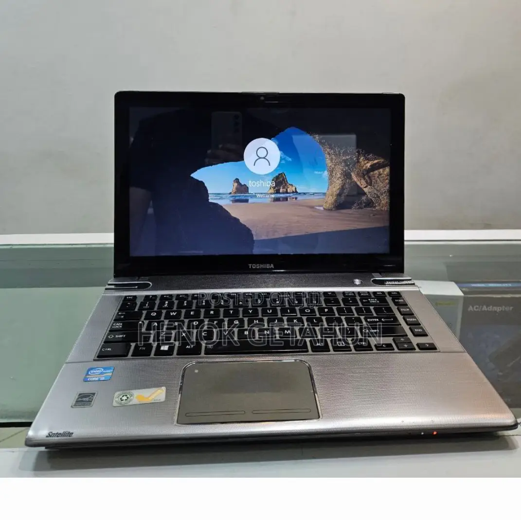 New Laptop Toshiba Satellite C55 4GB Intel Core I5 SSD 128GB