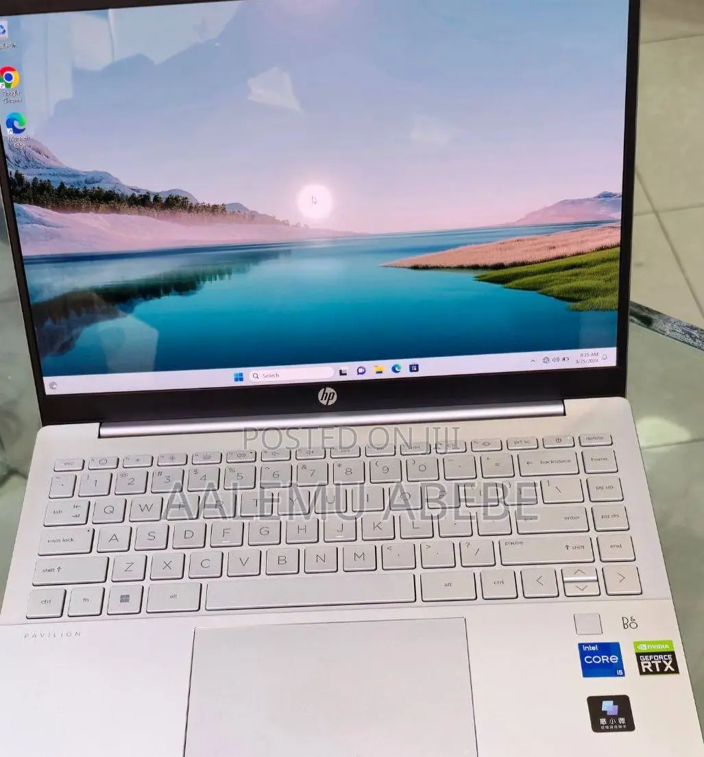 New Laptop HP 14-Dq1025cl 16GB Intel Core I5 SSD 512GB