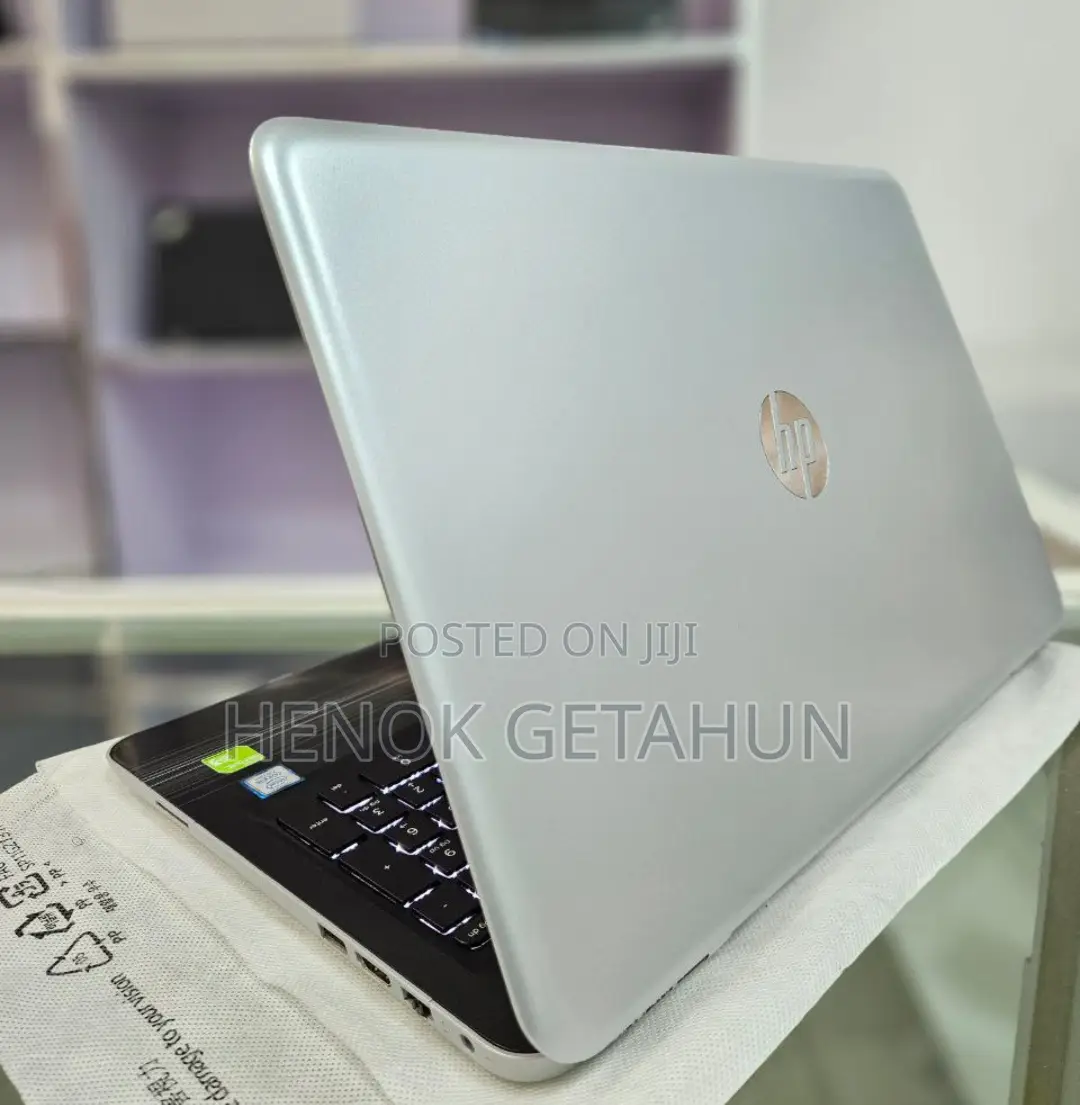 New Laptop HP Pavilion 15 8GB Intel Core I5 SSD 512GB