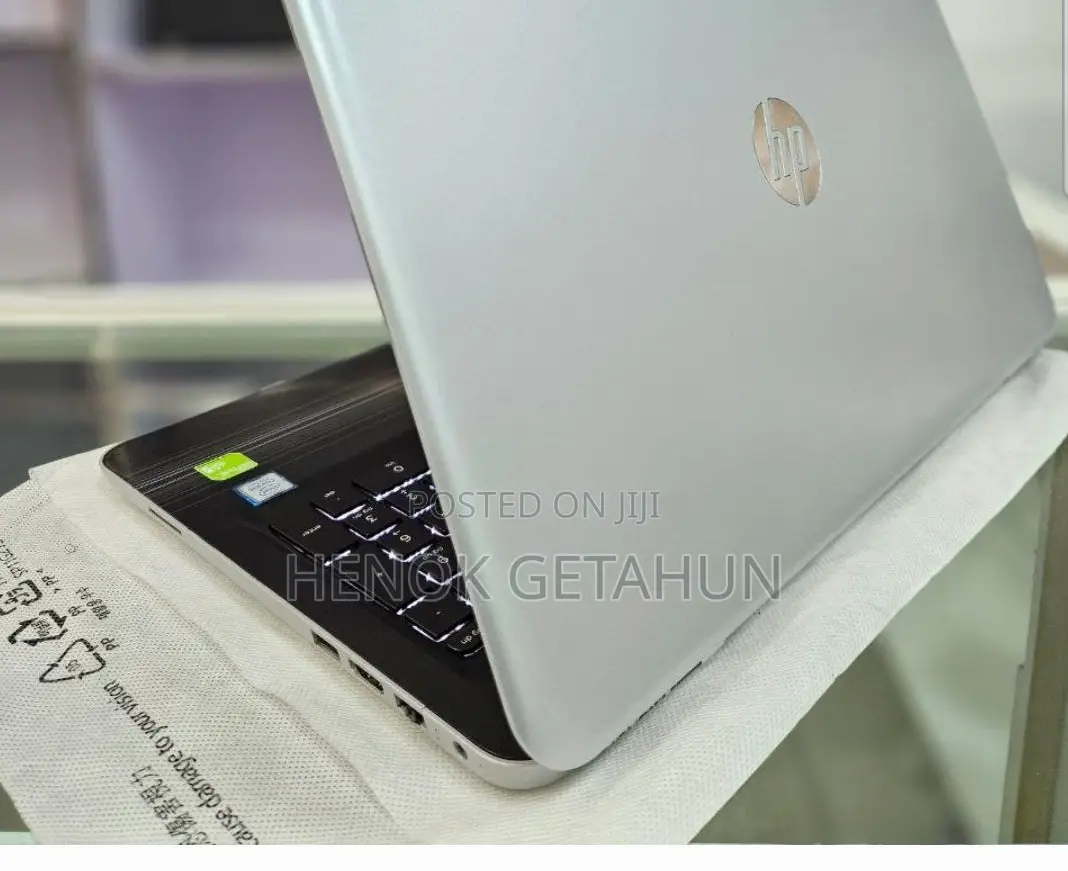 New Laptop HP Pavilion 15 8GB Intel Core I5 SSD 512GB