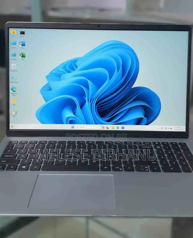 New Laptop Dell 16GB Intel Core I5 SSD 512GB